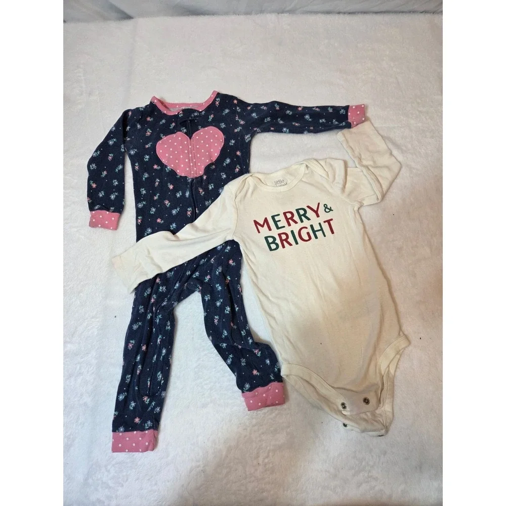 M336 Carter's Baby Girls 18M Christmas Merry Bright Floral Heart Sleeper Bodysui